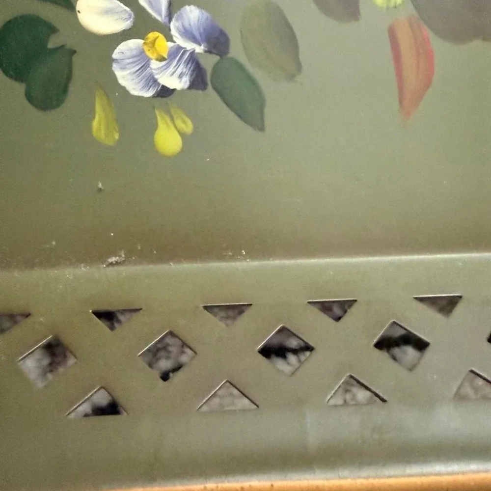 Vintage Nashco Green floral metal tray with handles